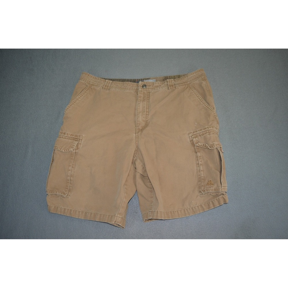 Nike ACG Heavy Duty Cargo Shorts Tan Size 36 Y2K Minor Disterssing